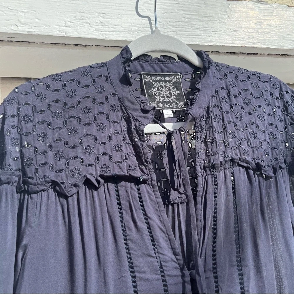 JOHNNY WAS navy blue eyelet lace ruffle‎ long puff sleeve blouse